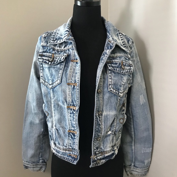 Jean Jacket - Picture 1 of 3